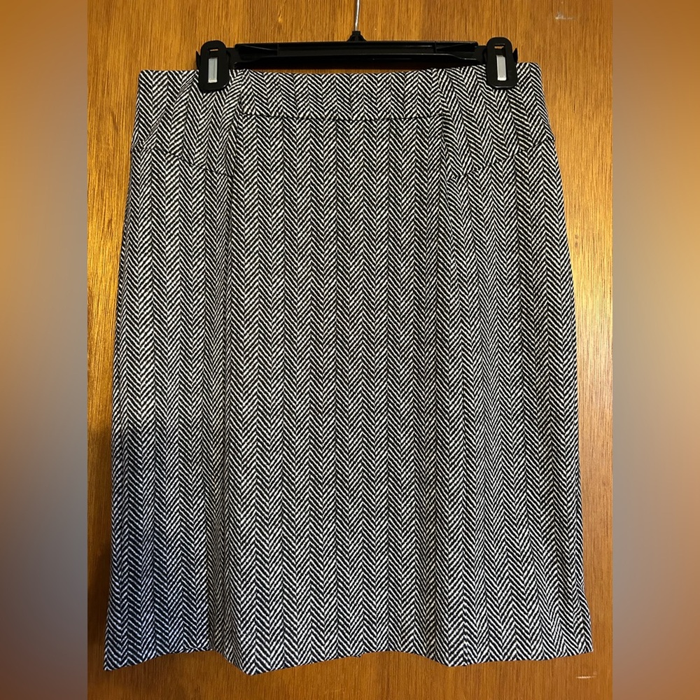 Michael Kors Black and White Pencil Skirt